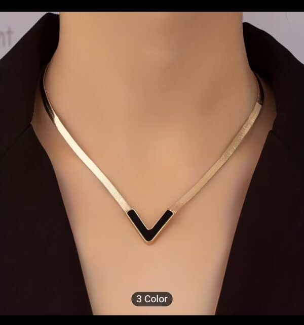 Copper zv shape pendant necklace